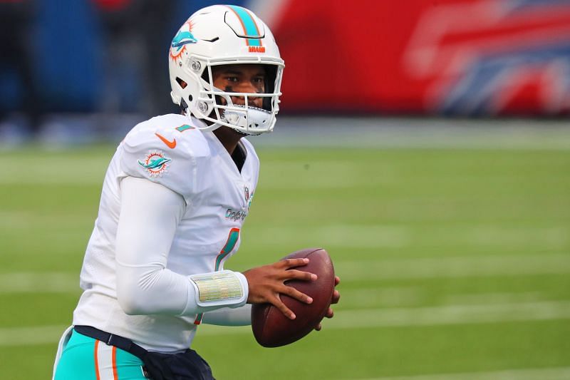 Miami Dolphins v Buffalo Bills