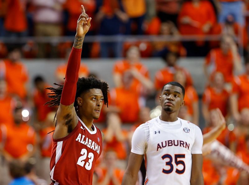 Alabama v Auburn