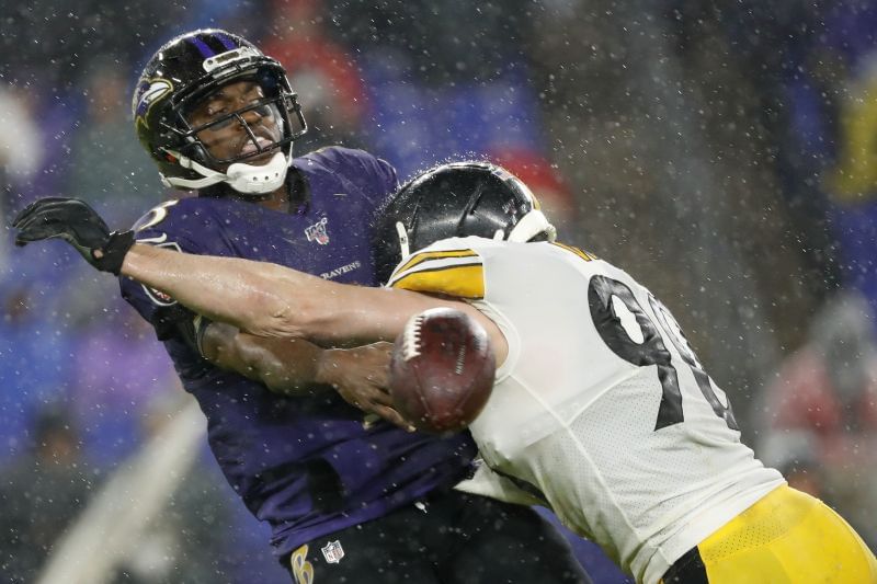 Pittsburgh Steelers v Baltimore Ravens