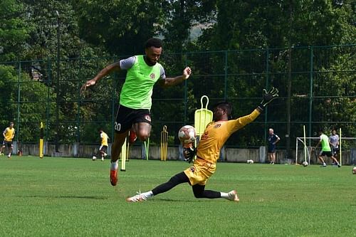 SC East Bengal players undergoing training ahead of the Odisha FC clash (Courtesy - ISL)