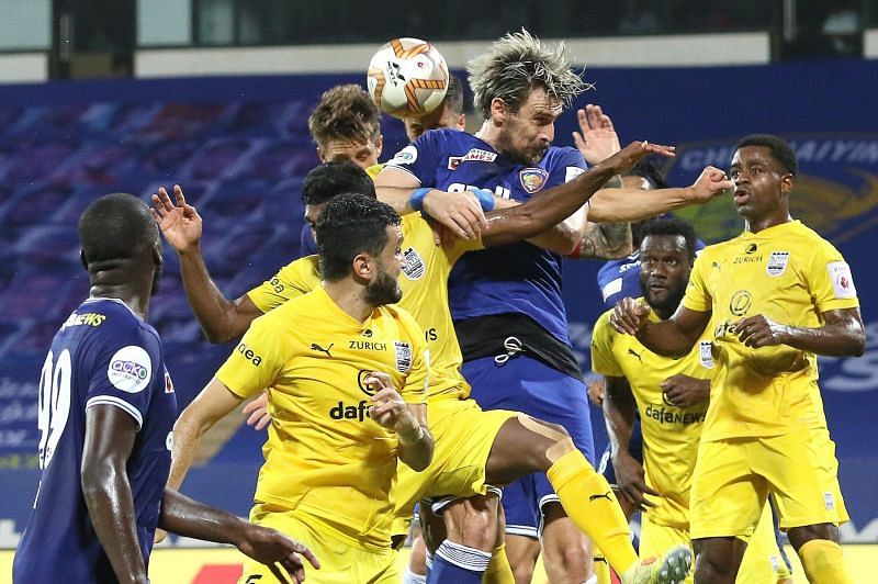 Chennaiyin FC and Mumbai City FC players in action in their ISL match (Image Credits: ISL Media)