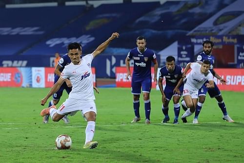 Bengaluru FC skipper Sunil Chhetri will aim to do well against his former side (Courtesy - ISL)