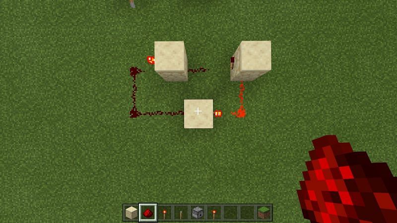 How to make Redstone Clock in Minecraft Step 1