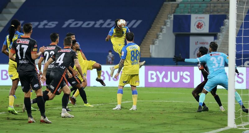 Kerala Blasters came up with a spirited display against FC Goa in the second half (Image Courtesy: ISL Media)