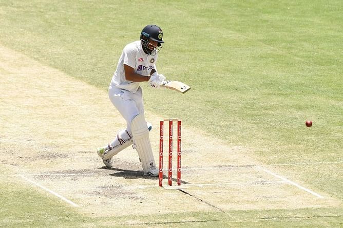 "Whatever you say about Cheteshwar Pujara will be less" - Sunil Gavaskar