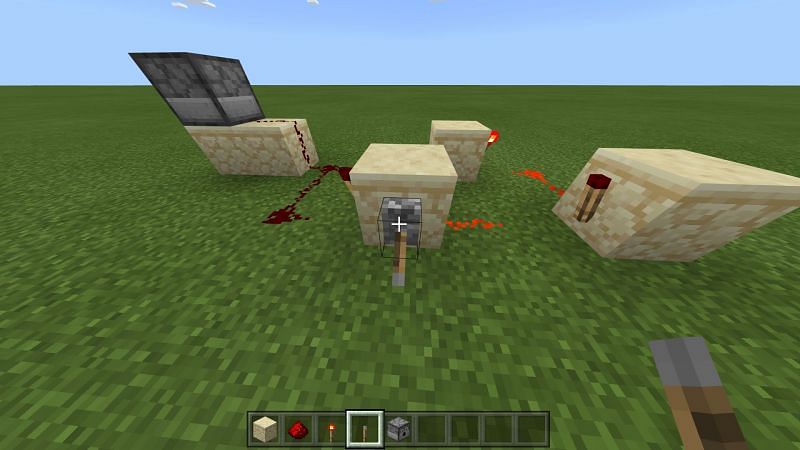 How To Make A Redstone Clock In Minecraft Materials Crafting Guide Uses