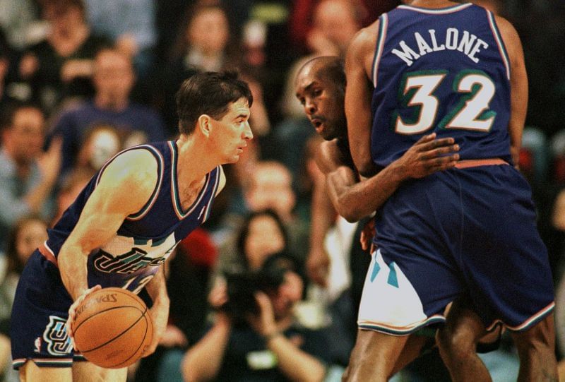 Stockton performing a pick-and-roll with Karl Malone