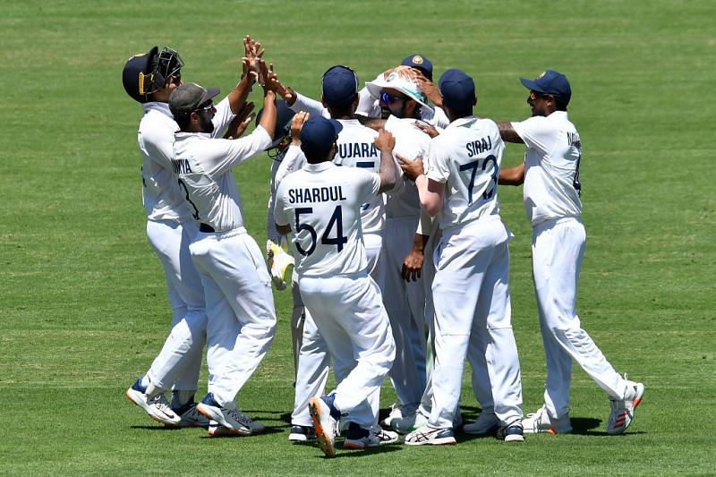 India wildly celebrate Washington Sundar&#039;s maiden Test scalp