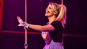 5 Female WWE Superstars that could help Randy Orton take Alexa Bliss down