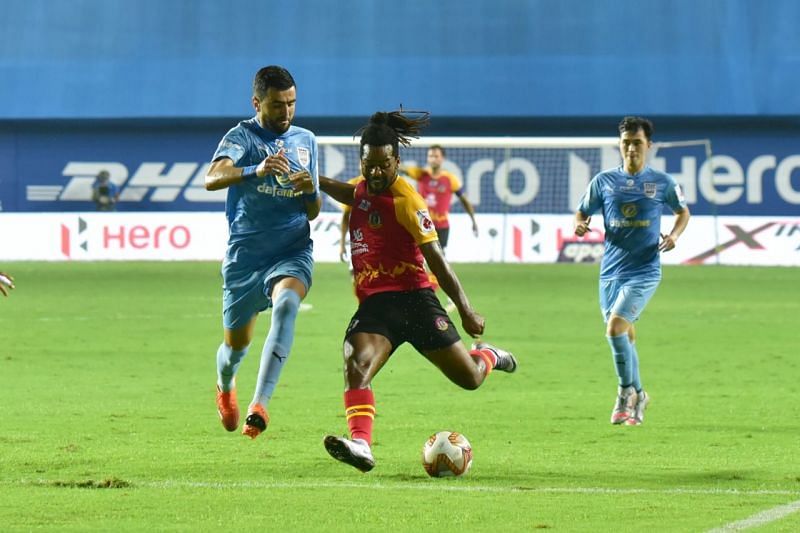 Jacques Maghoma in action against Mumbai City FC in the ISL. (Image: SC East Bengal Media)