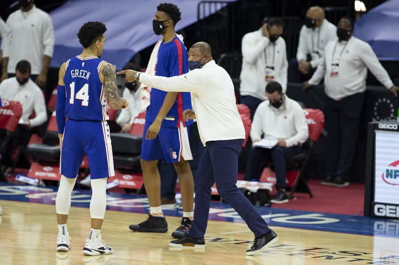 Doc Rivers talks to star Danny Green