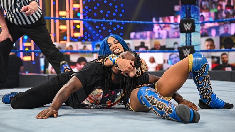 Sasha Banks took on Reginald in an intergender match on this week&#039;s SmackDown