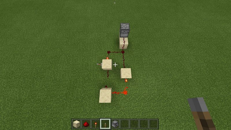 How To Make A Redstone Clock In Minecraft Materials Crafting Guide Uses