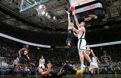 Iowa v Michigan State