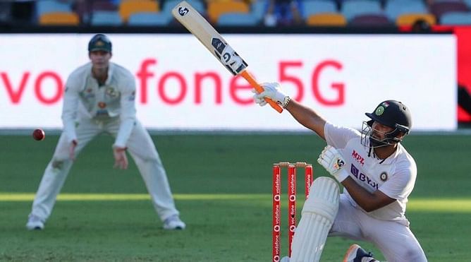 "I would be putting him there right now" - Brad Hogg wants Rishabh Pant in Team India's white-ball squads