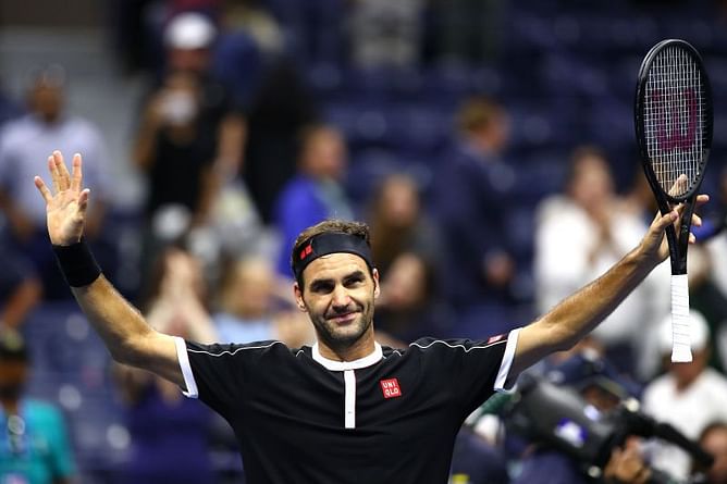 Roger Federer is relaxed during breaks but as soon as he takes the racket again, he is very focused: Swiss prodigy Dominic Stricker