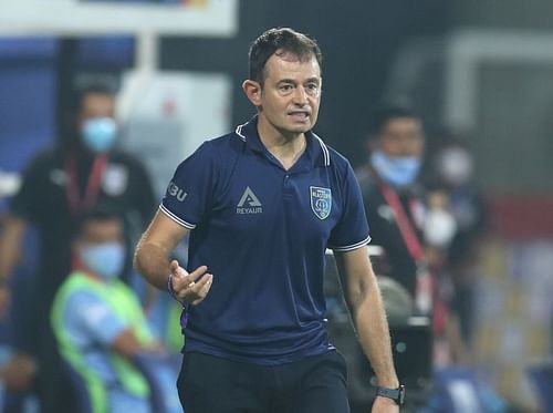 Kerala Blasters' coach Kibu Vicuna admitted his side's loss to Odisha FC sportingly (Image Courtesy: ISL Media)