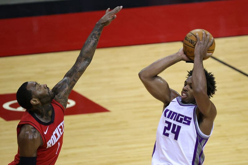 Buddy Hield (right)