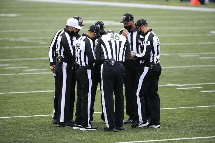 How much does an NFL referee make?