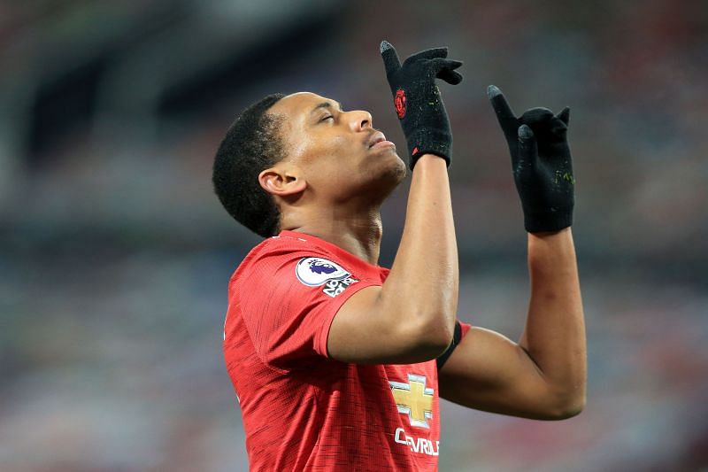 Anthony Martial&#039;s clever header gave Manchester United the lead in a keenly-contested clash.
