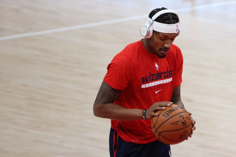 Bradley Beal warms up before playing against the Phoenix Suns. 