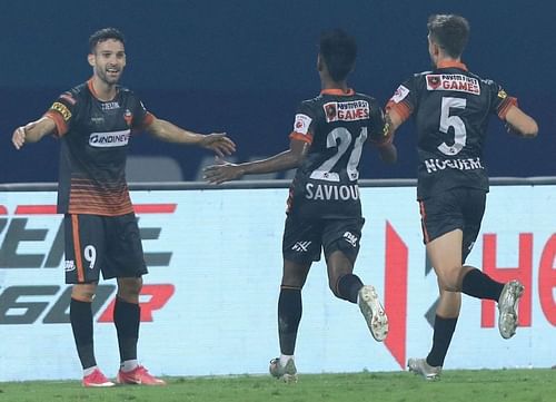 FC Goa players celebrate a goal (Image Courtesy: ISL Media)