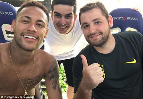 Image via Neymar Jr