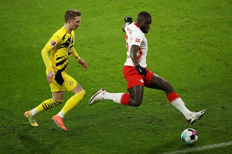 Upamecano in action against Borussia Dortmund - Bundesliga