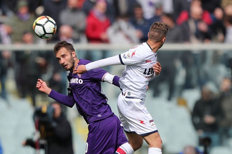 Fiorentina take on Crotone this weekend