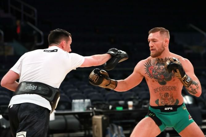 How do they measure a fighter's reach in the UFC?
