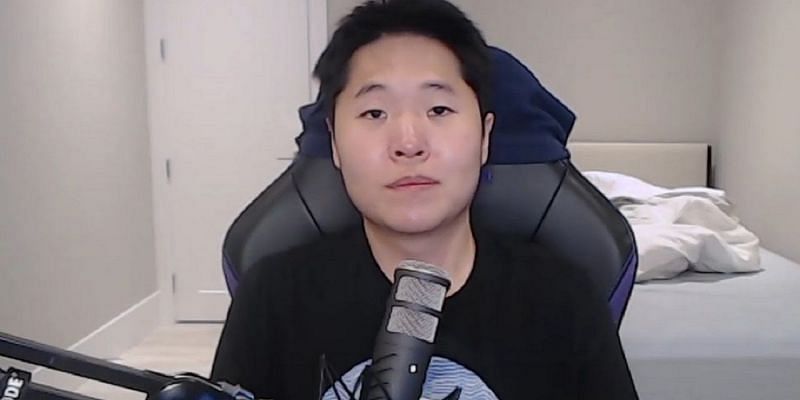 Disguised Toast&#039;s recent stream has fans anxious (Image via Disguised Toast/Twitch)