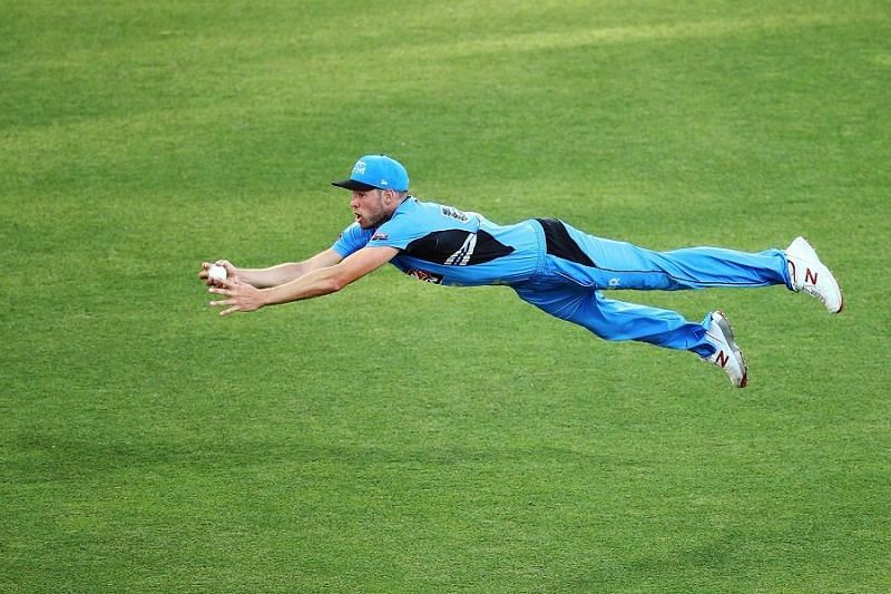 Ben Laughlin completed a stunning one-handed grab to end Michael Neser&#039;s innings.