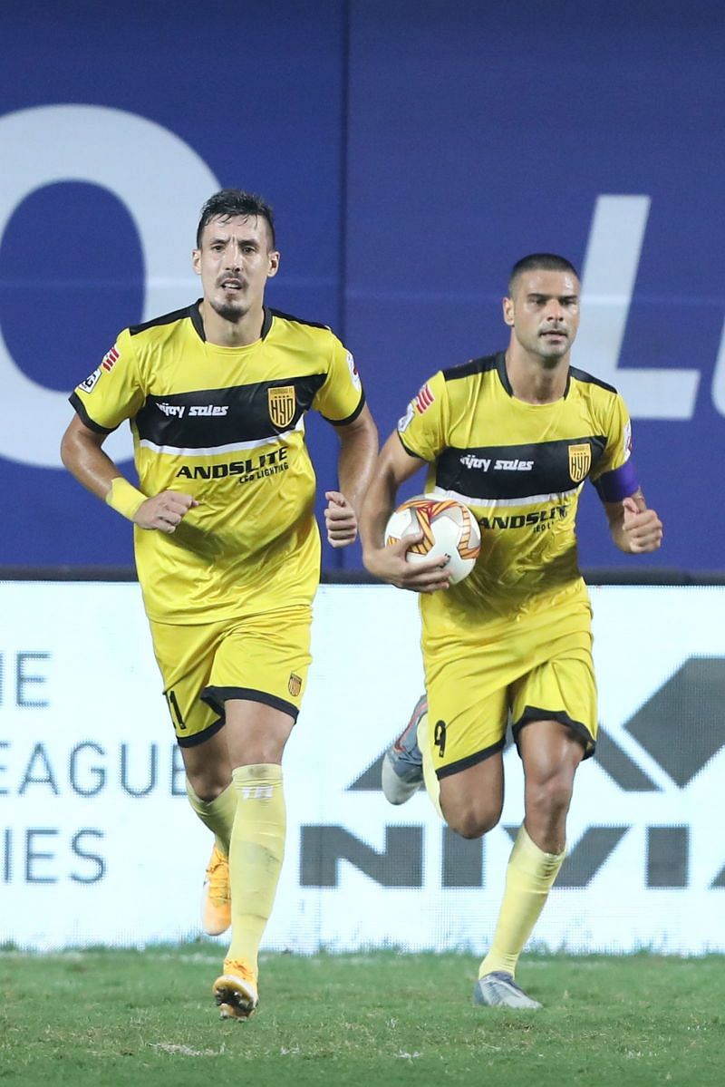 Hyderabad FC's Aridane Santana and Fran Sandaza acted as party-poopers for Bengaluru FC (Image Courtesy: ISL Media)