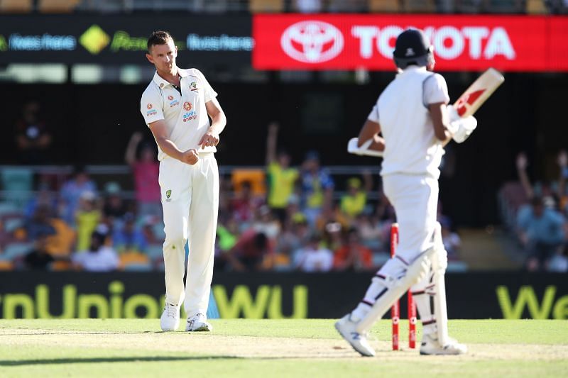 Sunil Gavaskar criticized the Australian bowling towards the end of the Indian innings