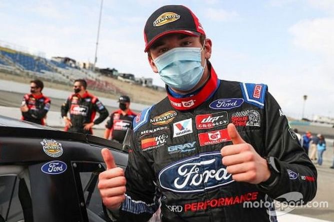 ARCA Series driver caught using cell phone during practice session at Daytona