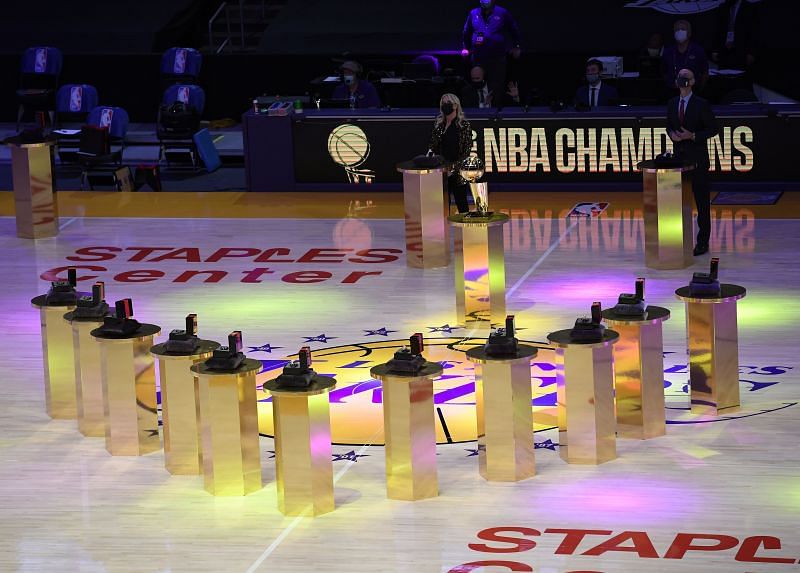 Los Angeles Clippers v Los Angeles Lakers