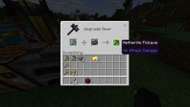 Crafting a netherite pickaxe in Minecraft