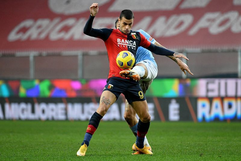 Gianluca Scamacca in action against Lazio