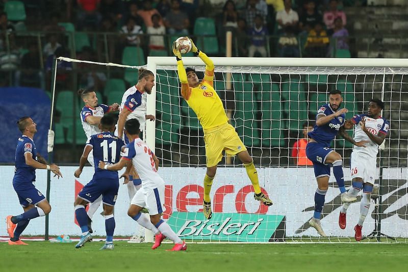 Gurpreet Singh Sandhu in action for Bengaluru FC in an earlier ISL match (Image Courtesy: ISL Media)