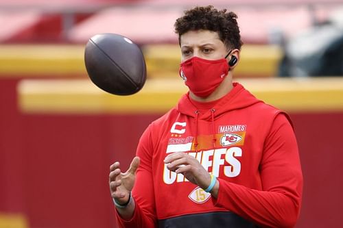 Kansas City QB Patrick Mahomes displays a C patch with 3 stars