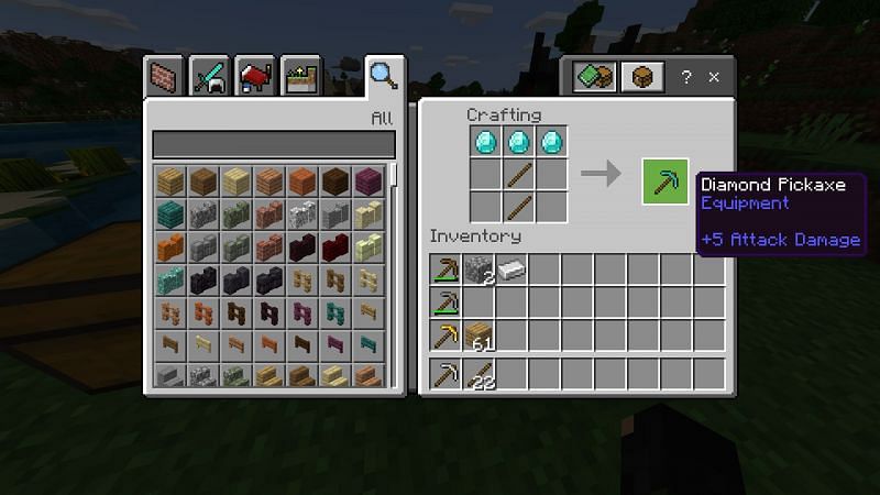 Crafting a diamond pickaxe in Minecraft