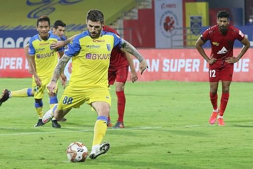 Gary Hooper scored a stunning goal in Kerala's last match against ATK Mohun Bagan (Courtesy - ISL)