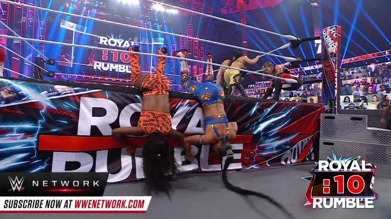 Bianca Belair and Naomi at WWE Royal Rumble