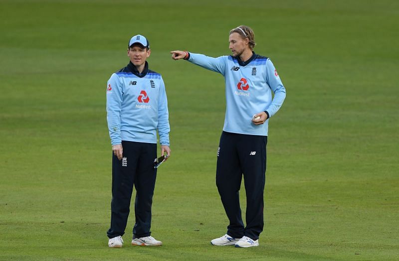 Eoin Morgan(L) &amp; Joe Root