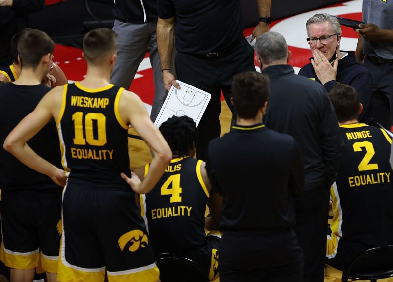 Head coach Fran McCaffery of the Iowa Hawkeyes talks to his team.