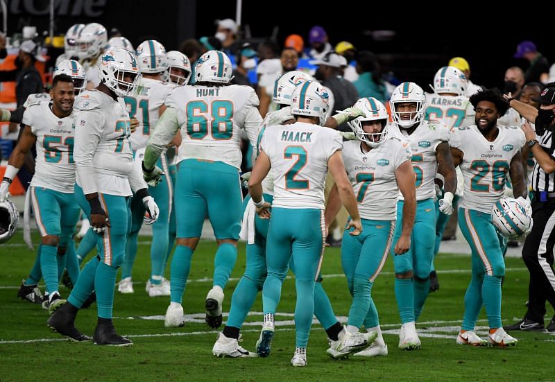 Miami Dolphins v Las Vegas Raiders