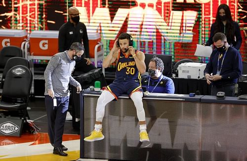 Stephen Curry #30 of the Golden State Warriors does an interview after the Warriors beat the Minnesota Timberwolves at Chase Center on January 25, 2021 (Photo by Ezra Shaw/Getty Images)