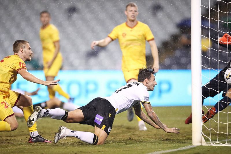 Matt Derbyshire scores one of his three goals in Macarthur FC&#039;s last game against Adelaide United