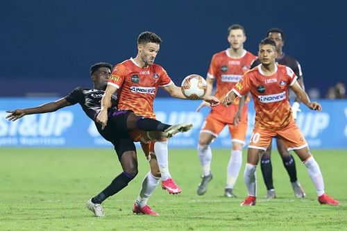 Odisha FC and FC Goa players in action in their previous ISL clash (Image Courtesy: ISL Media)