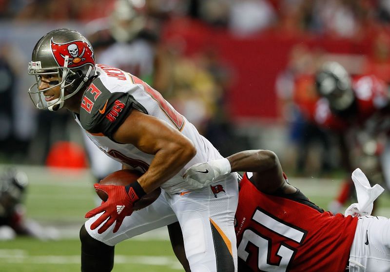 Jacskon playing for the Tampa Bay Buccaneers v Atlanta Falcons